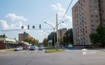 Jelentős torlódás lesz csütörtökön a Széchenyi út - Horvát István út kereszteződésben