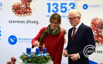 Advent - Lévai Anikó: erős közösség vesz körül bennünket