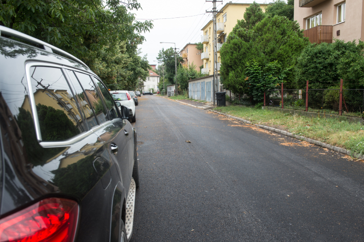 Elkészült a Móricz Zsigmond utca burkolatfelújításának az első üteme