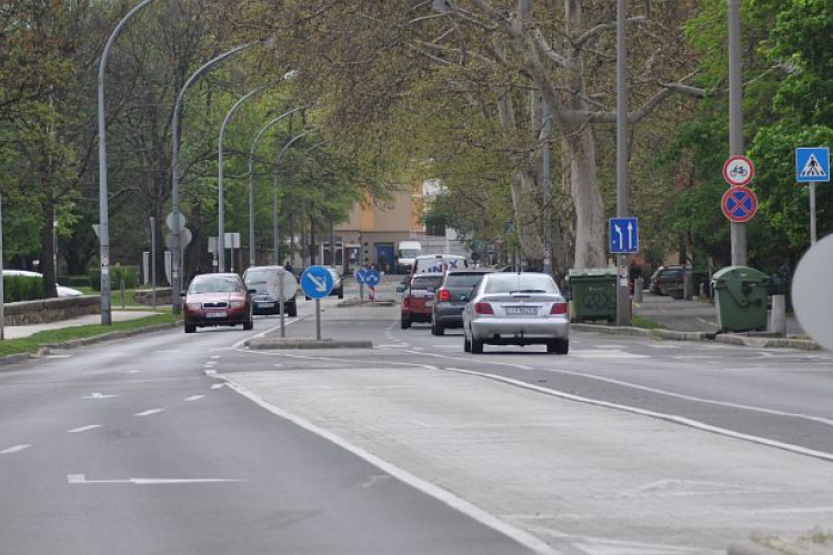 Az utcán halt meg egy 37 éves nő a Lövölde utcában