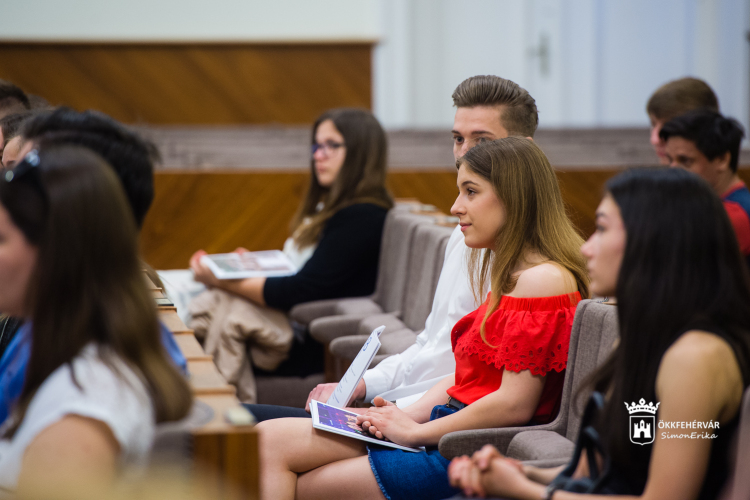 Érdemes Fehérváron egyetemistának lenni – duális képzések a fehérvári Corvinuson