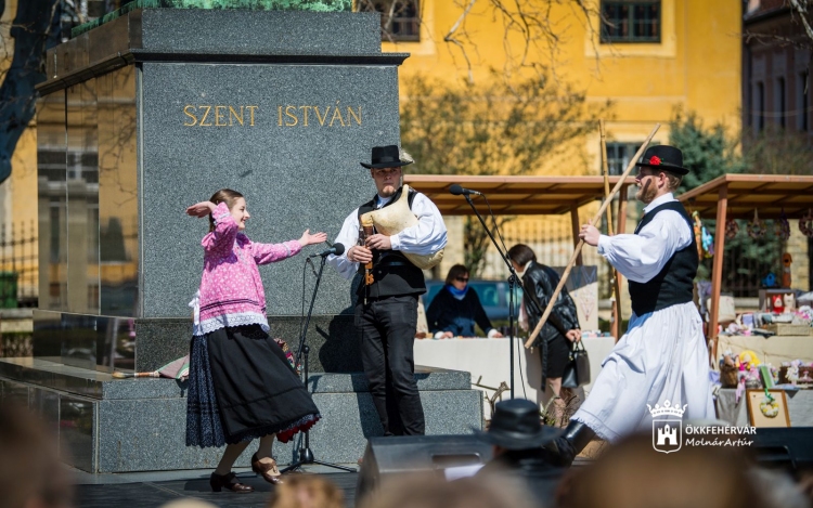 Hagyomány és minőség - értékes  Megyenap Székesfehérváron