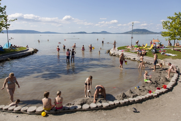 Nőtt a forgalom az idei szezonban a Balatonnál