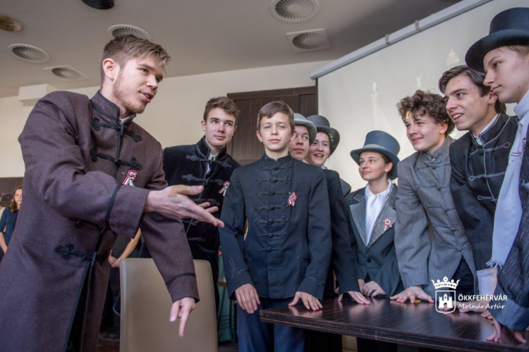 A MI ünnepünk - idén is utcaszínházzal várnak minket március 15-én a fehérvári fiatalok