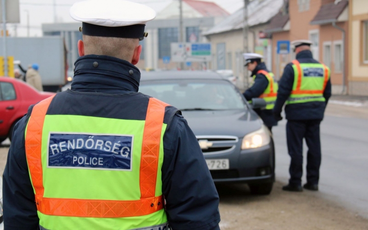 Három esetben is ittas sofőrrel szemben intézkedtek a rendőrök hétfőn