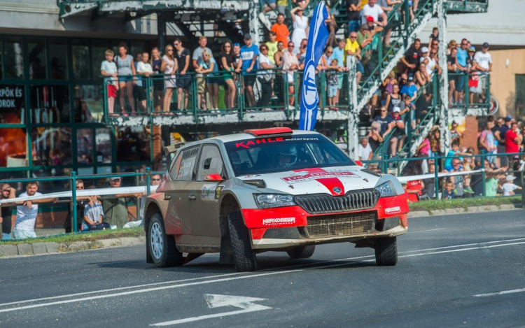 Szombati lezárások a rallye szuperspeciál miatt